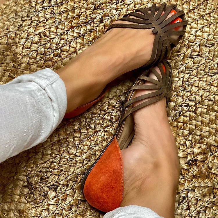 GIADA | Elegante gegraveerde sandalen met verfijnd tweekleurig detail