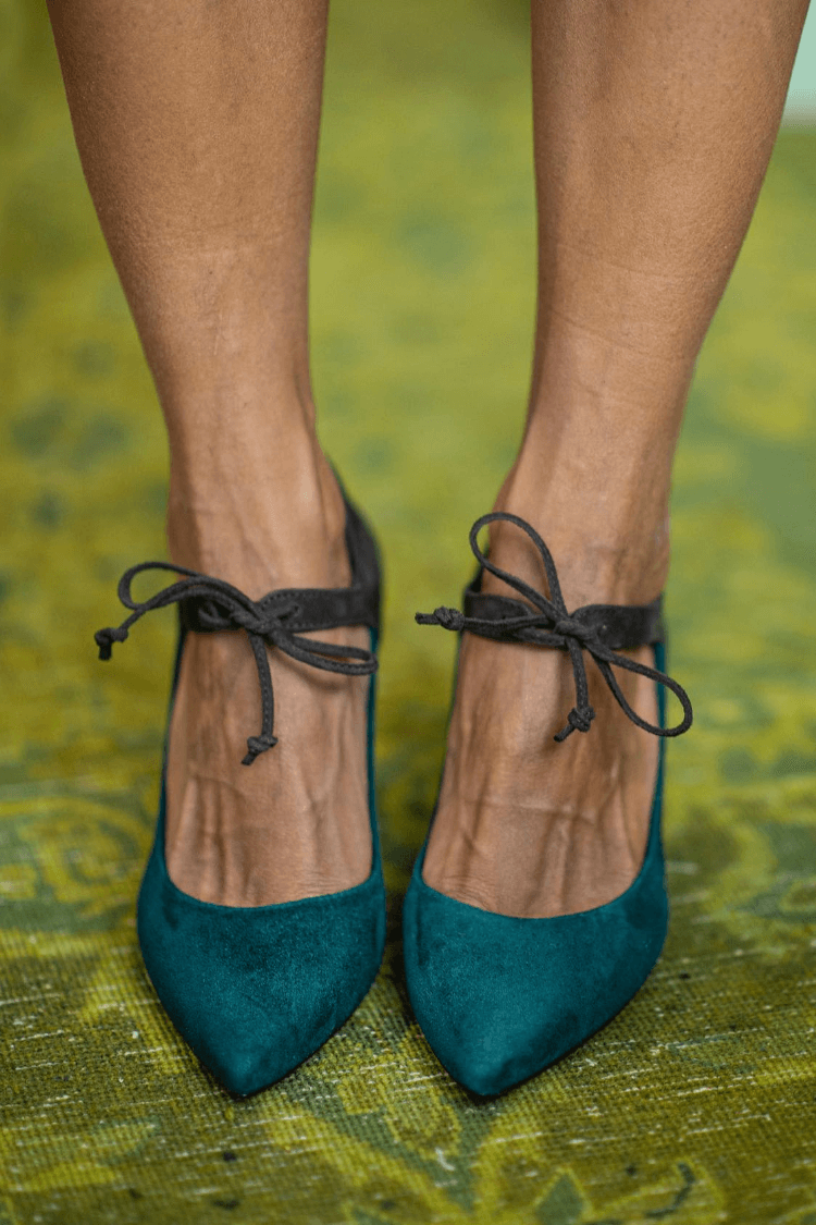 LUCREZIA | ENKEL BAND COURT SCHOENEN