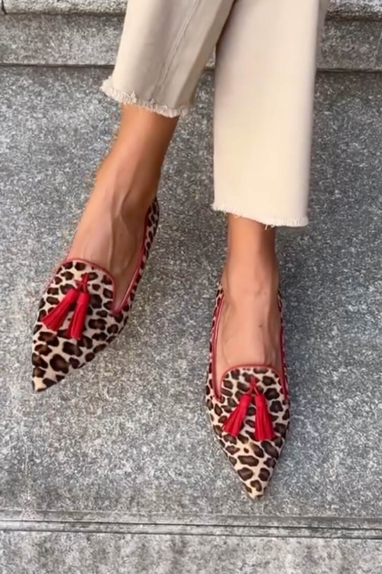SAVINA | Elegante puntige loafers met franjes voor een verfijnde uitstraling
