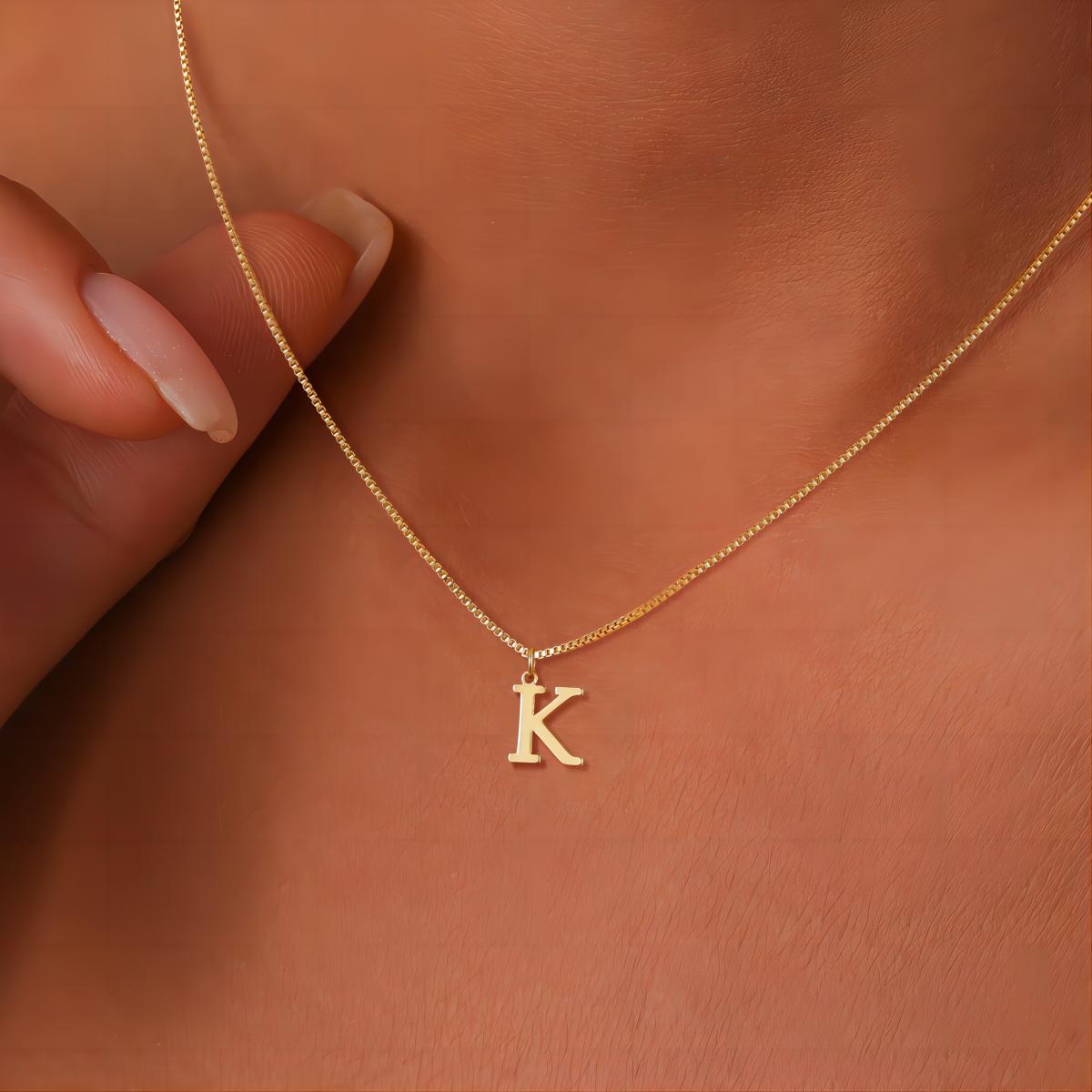 Halsketting met initialen van liefde
