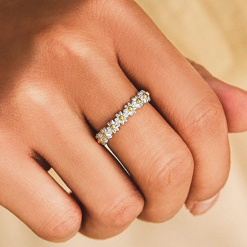 Verstelbare Zilveren Ring met Margriet