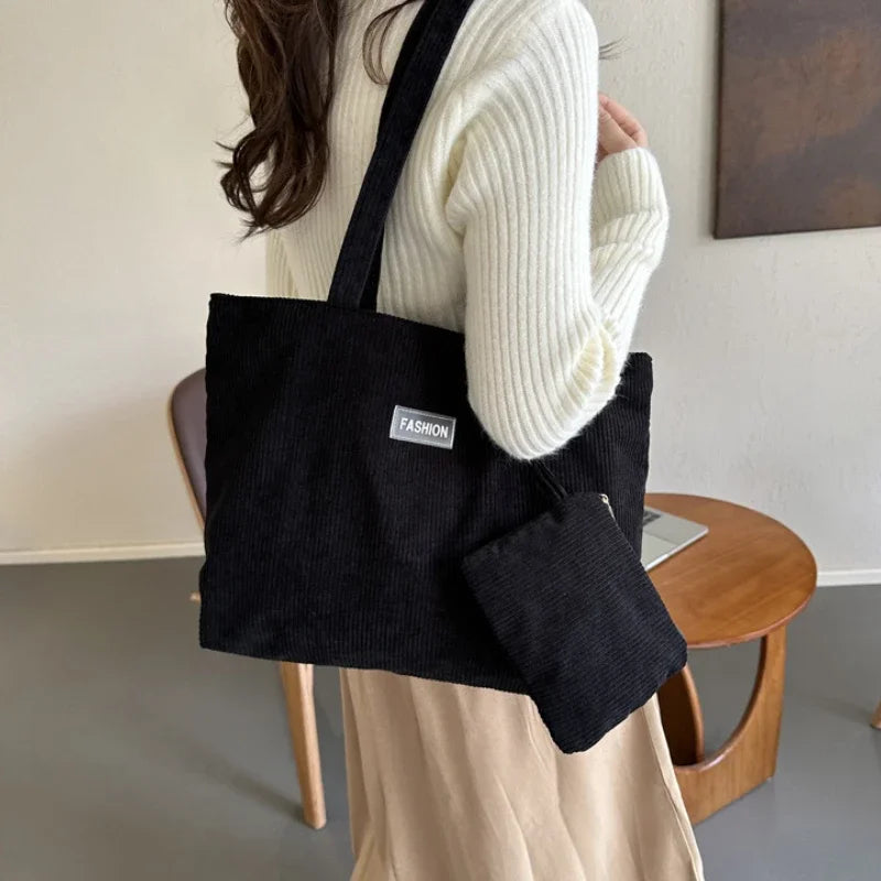 Paloma | Ruime ribfluwelen schoudertas