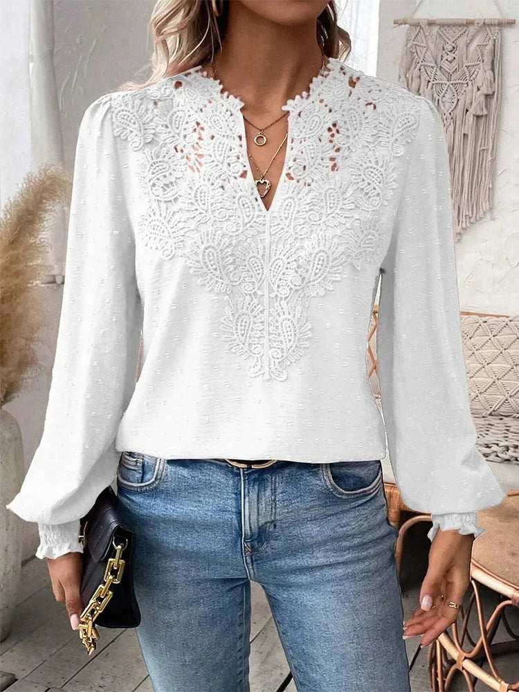 Charlene | Elegante blouse met sierlijke details