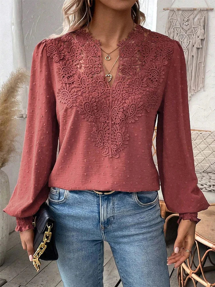 Charlene | Elegante blouse met sierlijke details