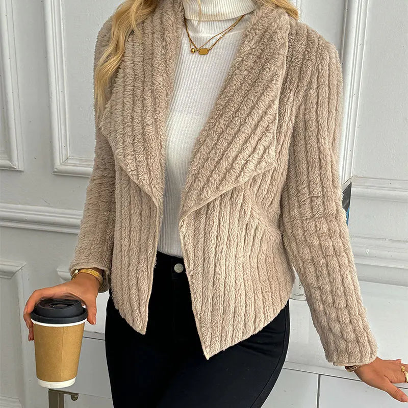 Stina | Elegante, knusse vest