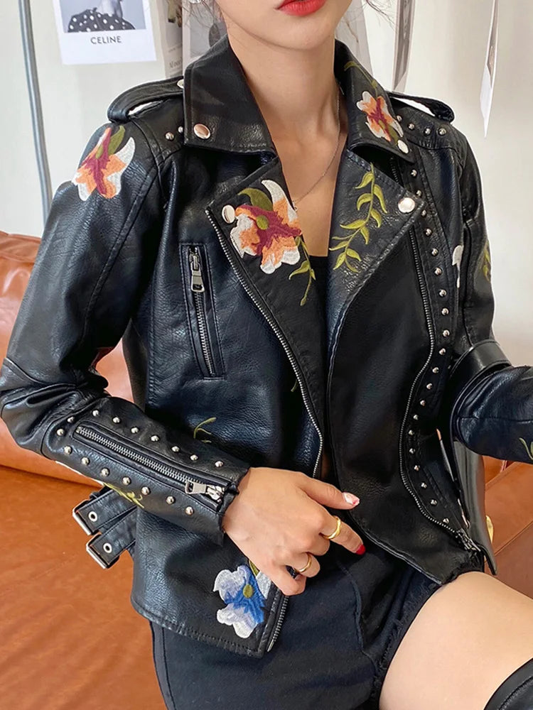 Elodie | Vintage bloemenborduurwerk jasje