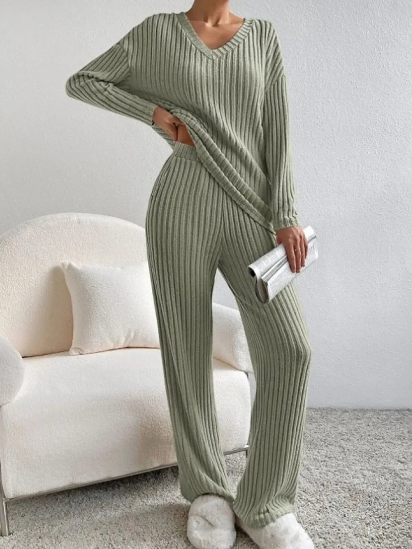 Orletta | Comfortabele loungeset met V-hals