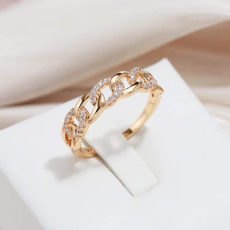 Elegante Ring met Gouden Ketting
