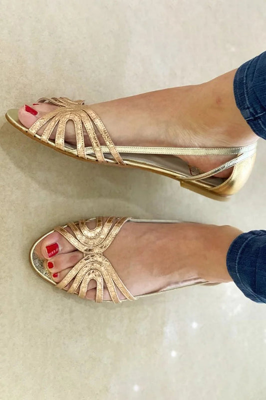 Alberta Slingback Sandal met Elegante Gegraveerde Details