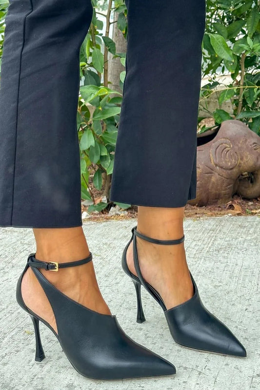FLAVIA | POINTED TOE COURT SHOES MET ENKELRIEM