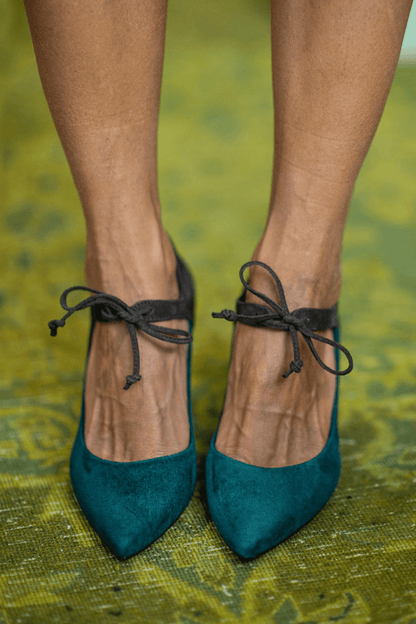 LUCREZIA | ENKEL BAND COURT SCHOENEN