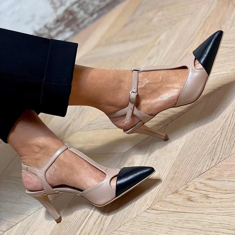 MIRELLA | Elegante Bicolor Puntige Hak Schoen voor een Verfijnde Stijl
