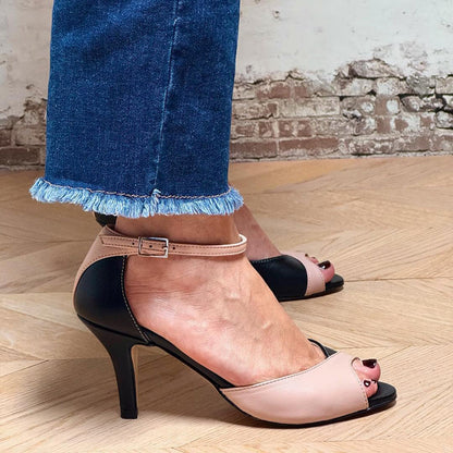 Leara™ | Elegante mid-heel pumps met enkelbandje voor een verfijnde stijl