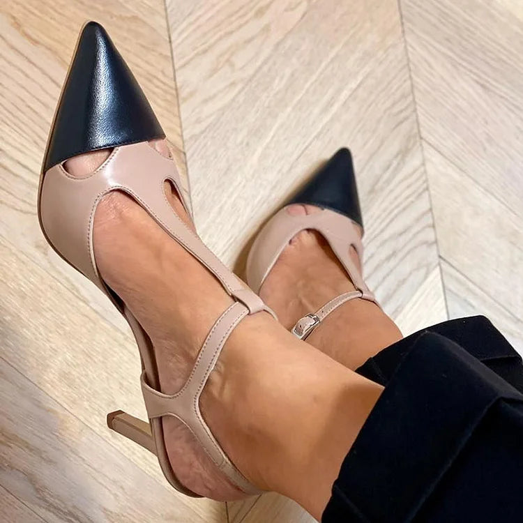 MIRELLA | Elegante Bicolor Puntige Hak Schoen voor een Verfijnde Stijl