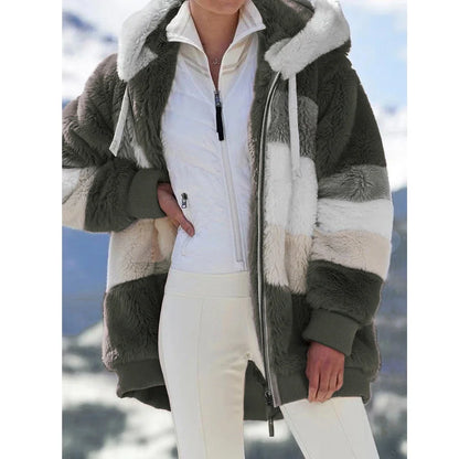 Hazel | Oversized jas met capuchon, zakken en ritssluiting