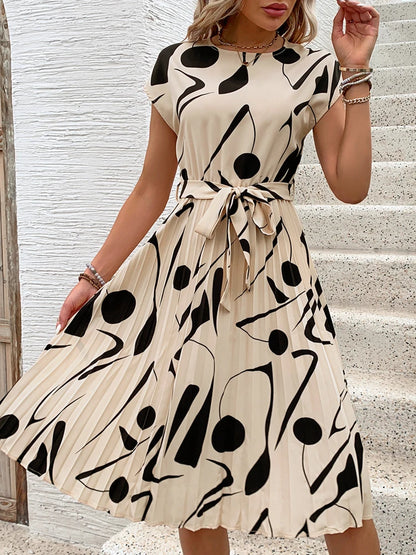 Allaine | Elegante geplisseerde midi-jurk met tailleceintuur