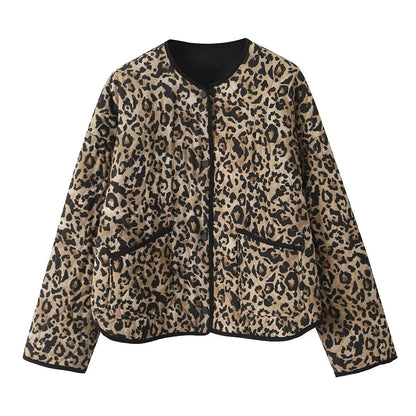 Adriana | Kort damesjack met dierenprint en ronde hals