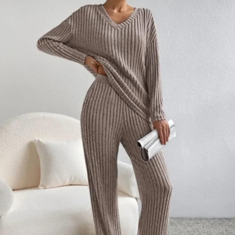 Orletta | Comfortabele loungeset met V-hals