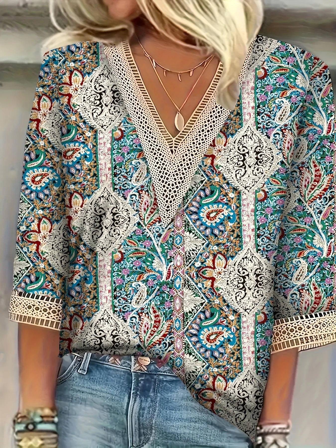 Nela | Elegante blouse met speelse print