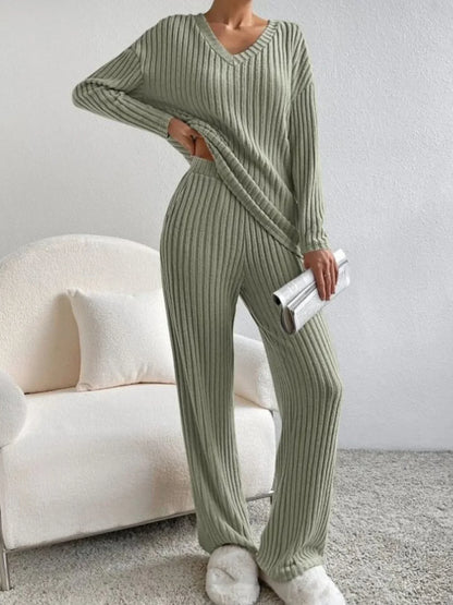 Orletta | Comfortabele loungeset met V-hals