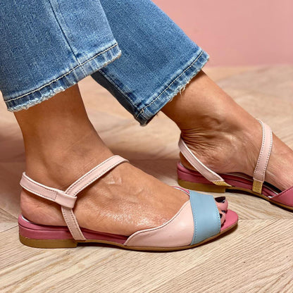 Ellela™ | Elegante asymmetrische roze sandalen met kleurblokdetails