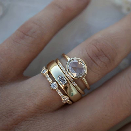 Vintage Ring van Goud en Zirkonium